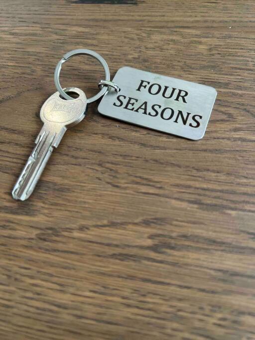 Елегантен Двустаен Апартамент Four Seasons Бургас Экстерьер фото